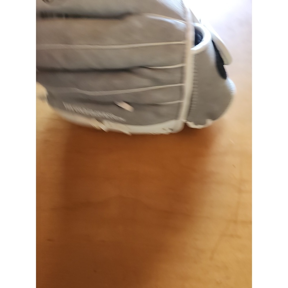 Rawlings 12'' Highlight Series Softball/Fastpitch Glove RTH Gray/White HFP120GW - Picture 5 of 7